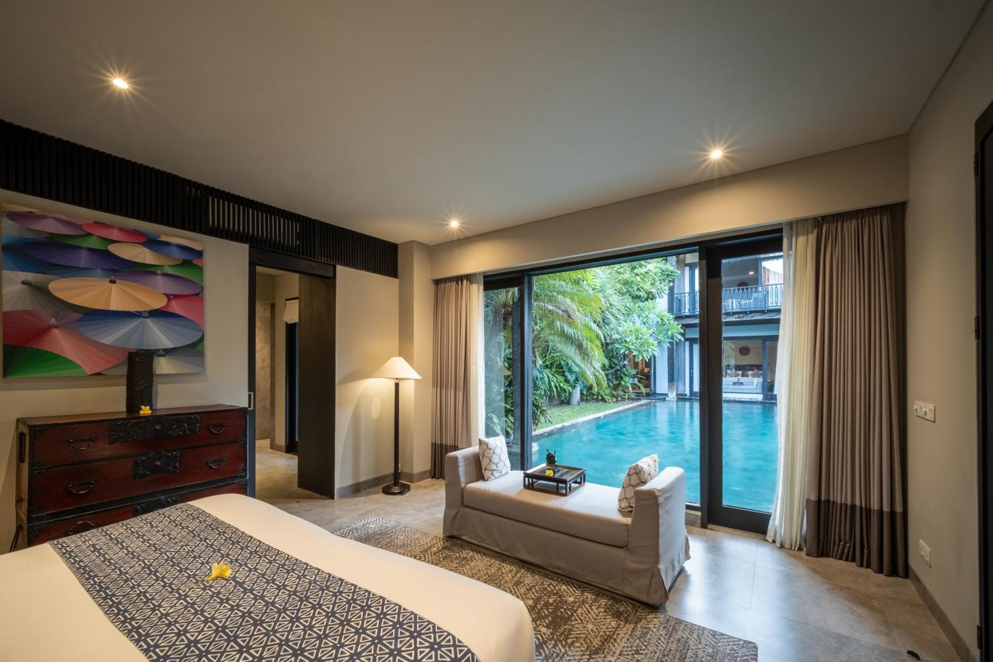Villa De Suma - Fully Staffed Luxury Villa, Walk To The Beach! سمينياك المظهر الخارجي الصورة