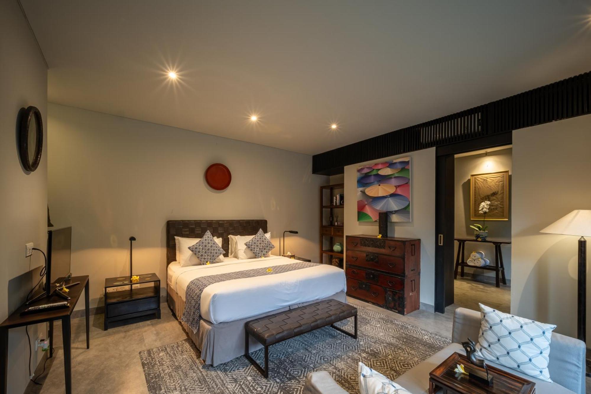 Villa De Suma - Fully Staffed Luxury Villa, Walk To The Beach! سمينياك المظهر الخارجي الصورة